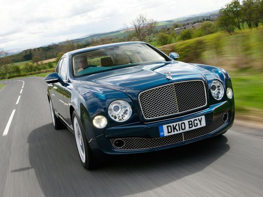  Bentley Mulsanne 2010 года  (UK) (фото 4 из 31)